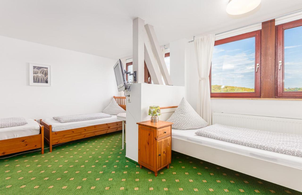 Gasthaus Und Hotel An Der Kost 하팅겐 외부 사진