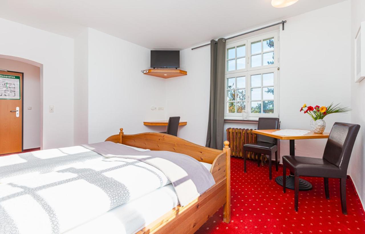 Gasthaus Und Hotel An Der Kost 하팅겐 외부 사진